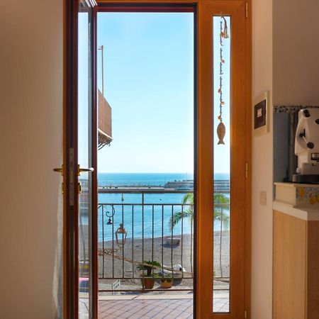 Casa Vacanze "Il Baffo E Il Mare" Villa Cetara Exterior foto